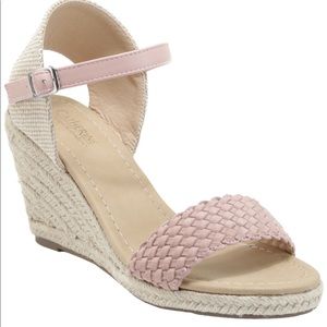*NEW* Catherine Malandrino Wedge Sandals